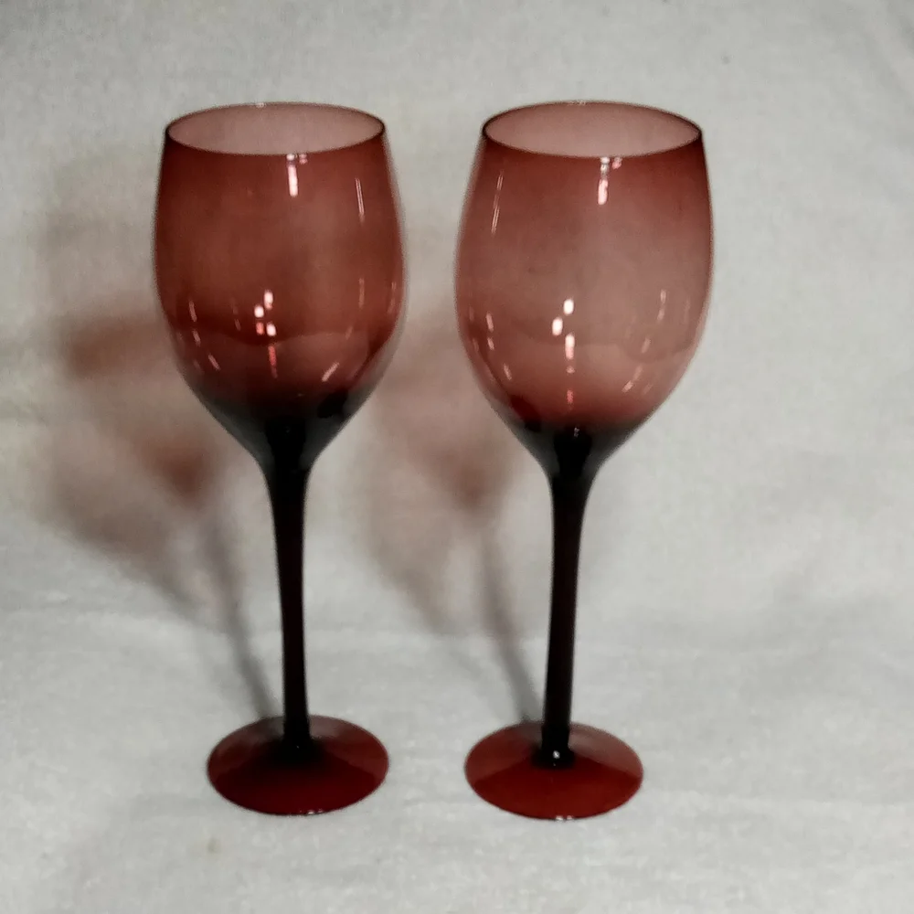 Set of 2 Purple Amethyst 3.8oz Wine Glasses